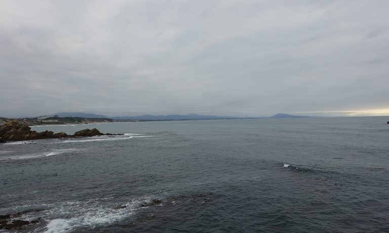la mer atlantique face à Biarritz
