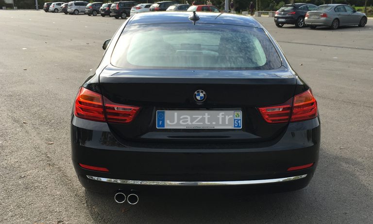 vue arrière BMW SERIE 4