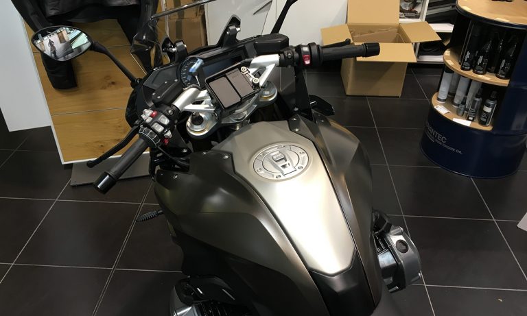 Au guidon de la R1200RS BMW Bronze