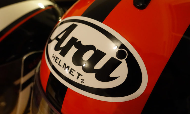logo arai helmet
