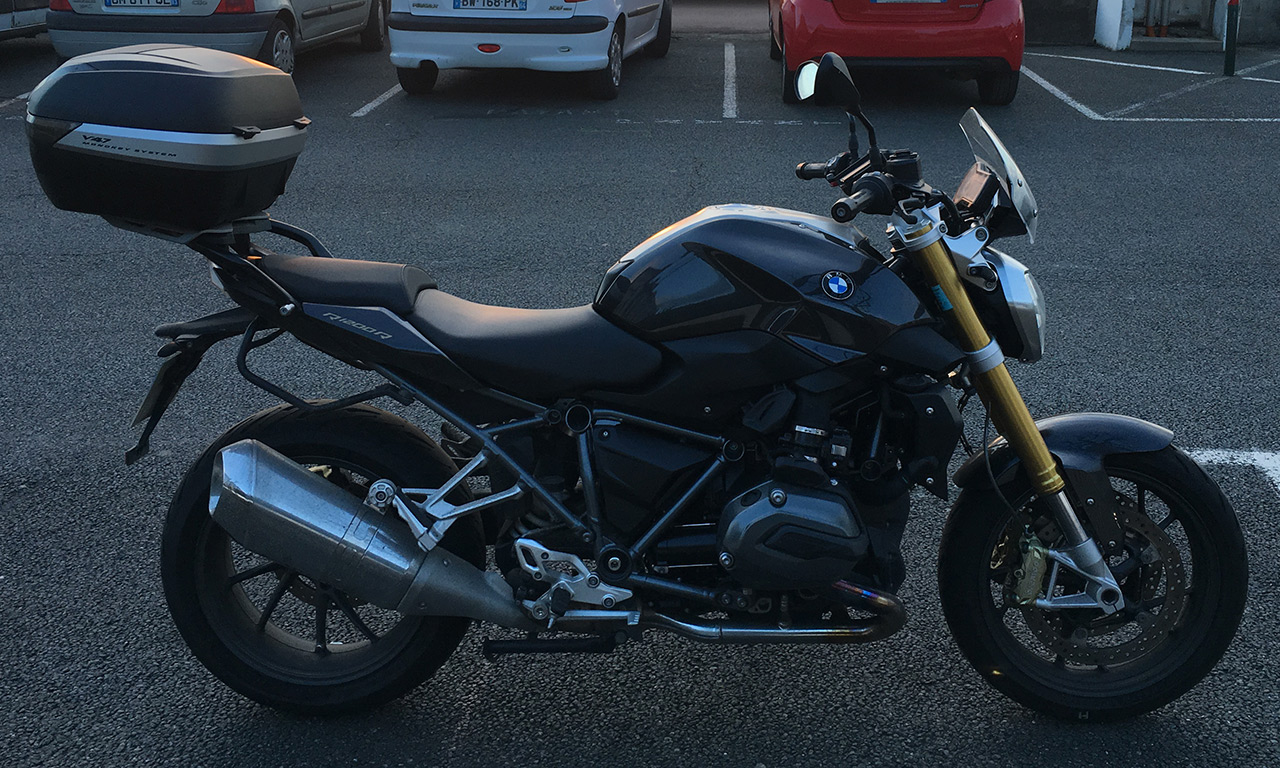moto de David Jazt à Saint Jean de Luz, Pays Basque