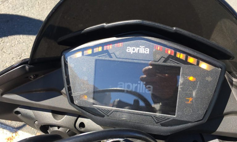 Tableau de bord Aprilia Tuono