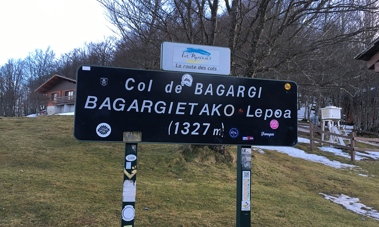 Col de Bagargi : le Village d'Iraty
