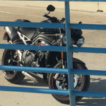 Speed Triple derrière les barreaux