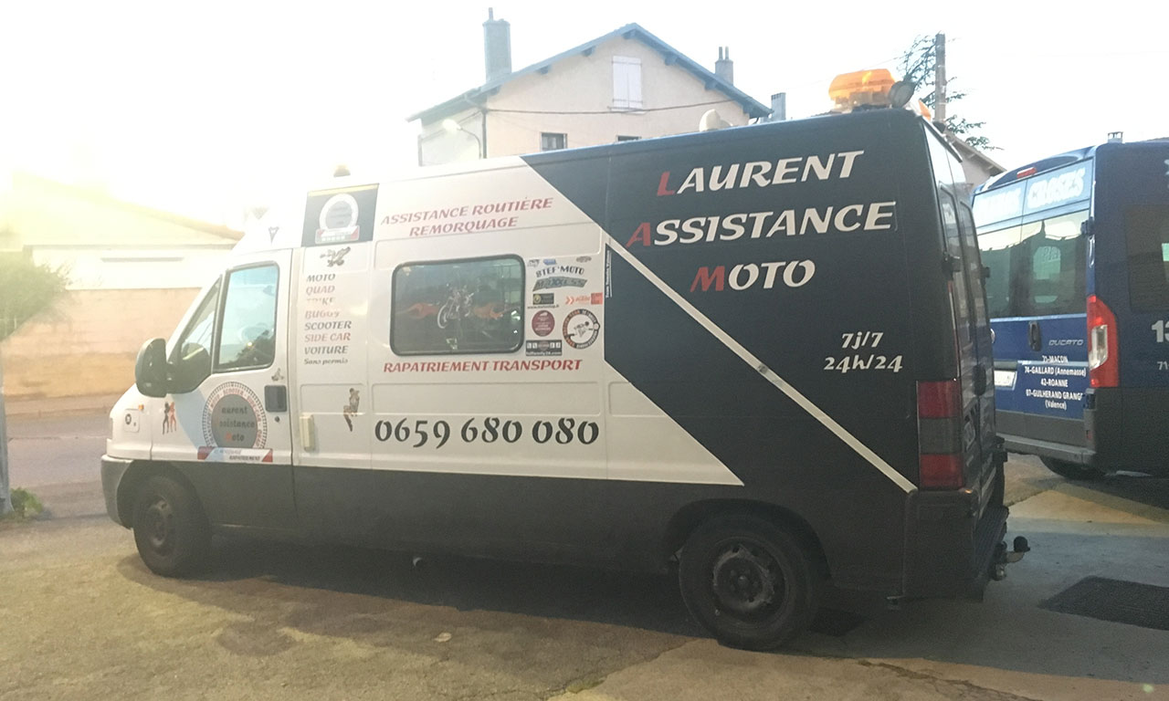 camion de dépannage pour moto