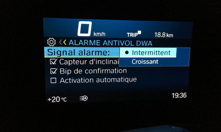 information au tableau de bord du C400GT BMW (3)