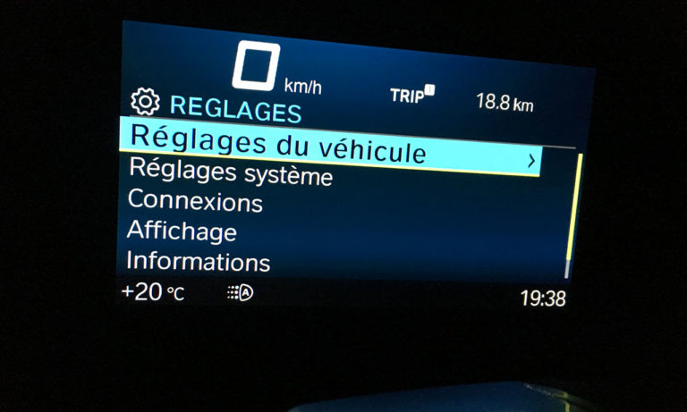 information au tableau de bord du C400GT BMW