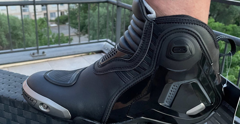 Bottines de moto Dainese mi hauteur