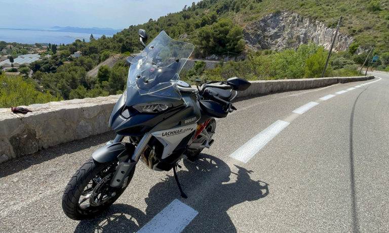 Ducati Nice : Multistrada V4 S sur la moyenne Corniche