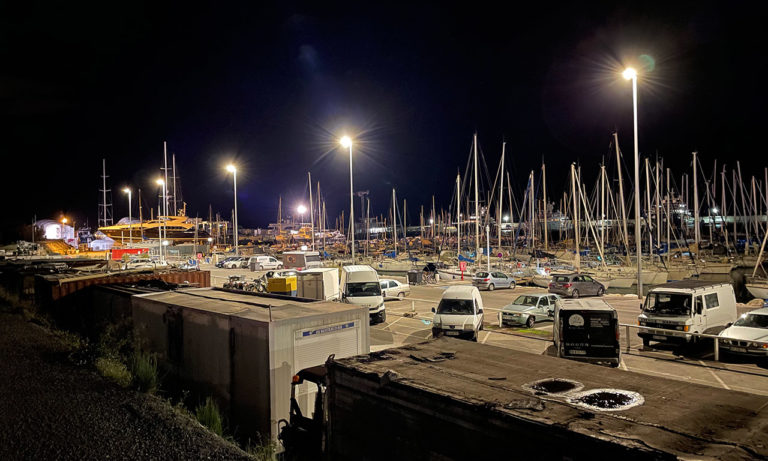 port d'Antibes, en bas de la maison