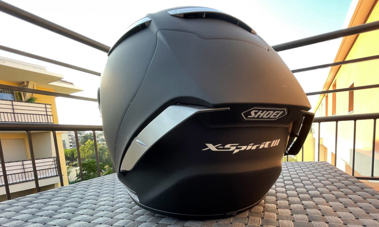 vue arrière du XSpirit 3 de chez Shoei