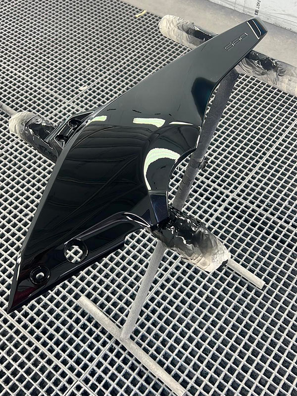 peinture noire boomerang tmax 2022