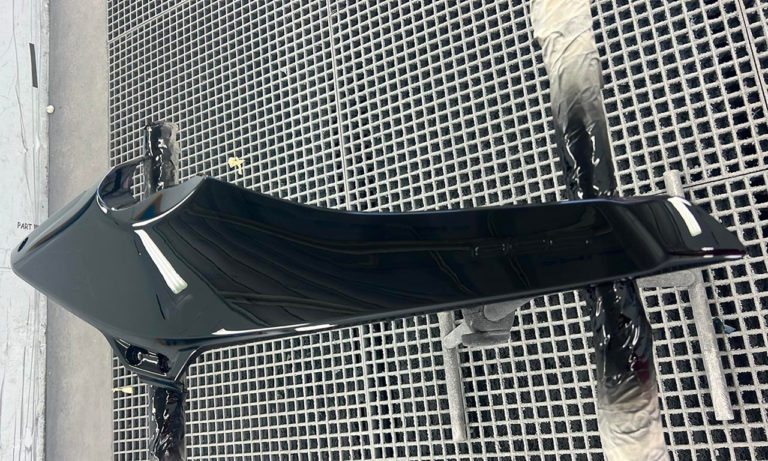 mise en peinture noire boomerang tmax 2022
