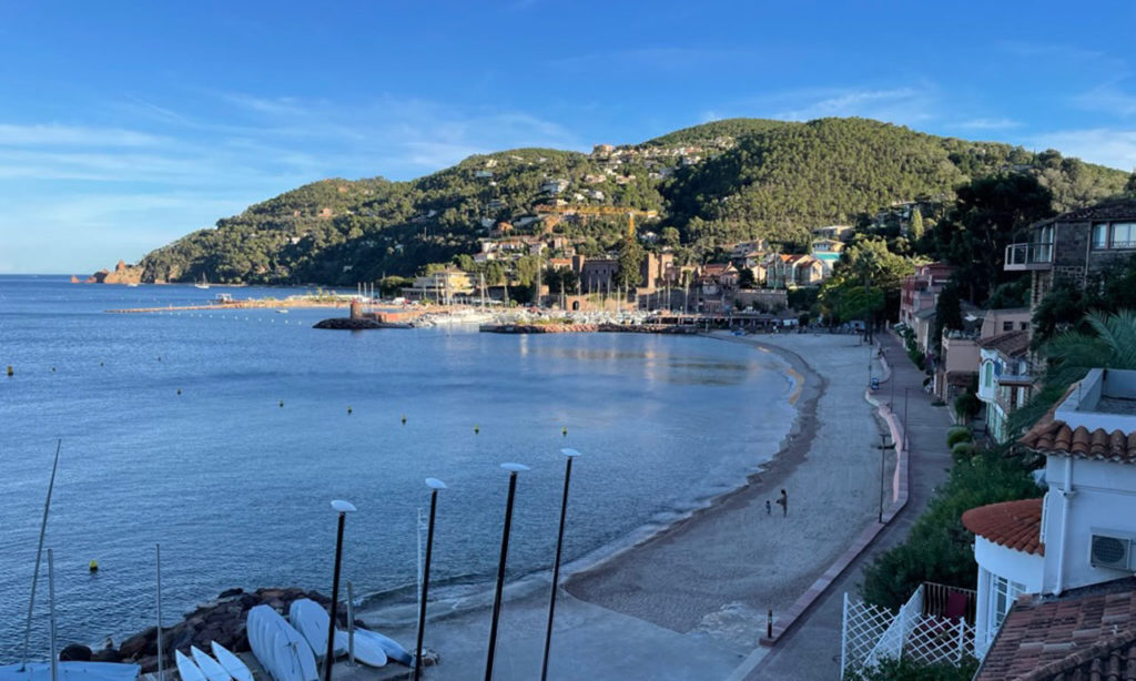 Bord de mer sur la côte d'Azur