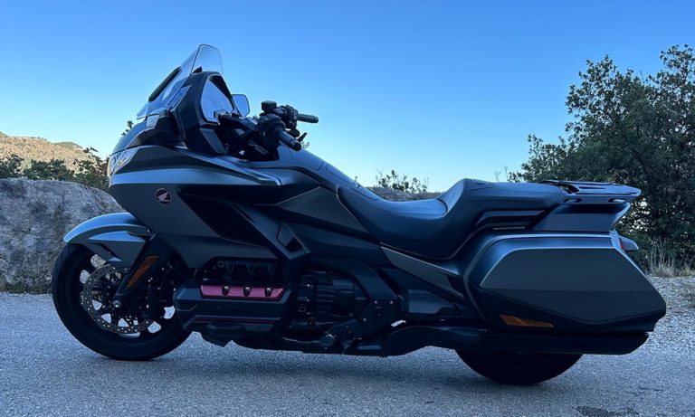 Goldwing 2023 gris mat