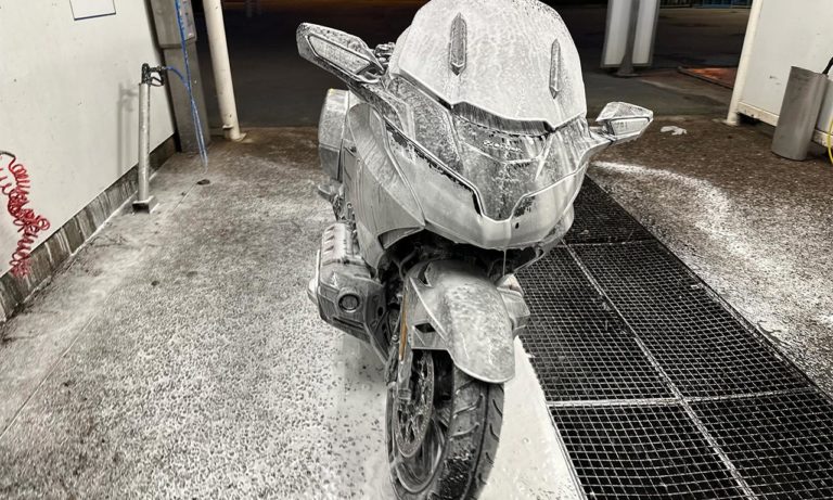 Honda goldwing : conseil pour le lavage