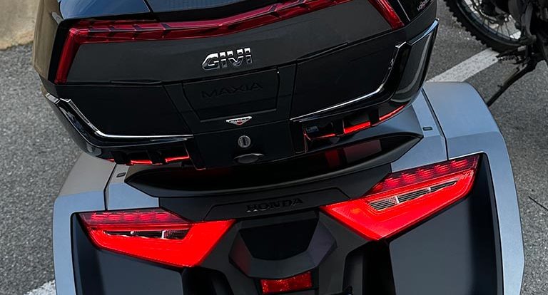 Quel top case acheter pour Honda Goldwing