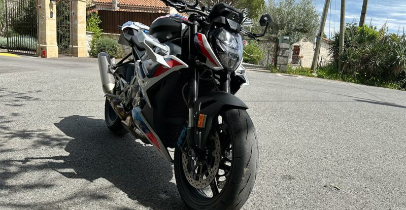 M1000R : ultra sportive BMW