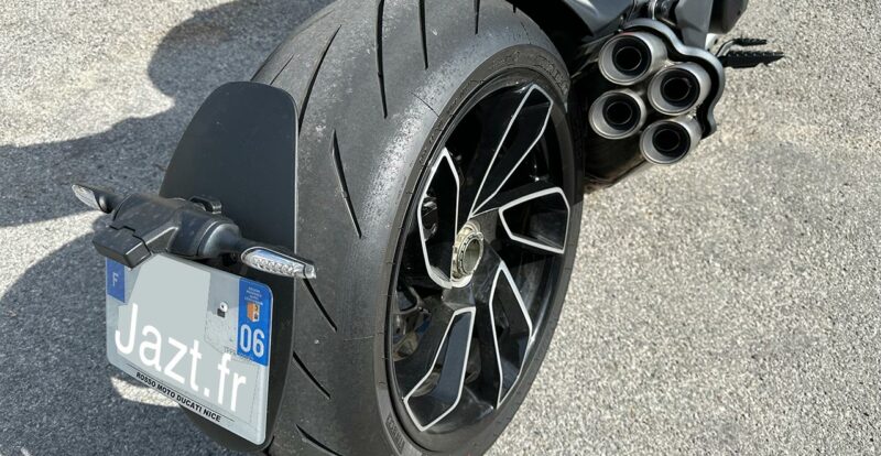 Pneu arrière du Diavel V4