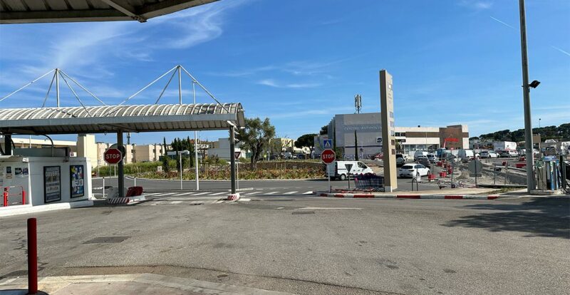 Antibes, Centre Commercial de Carrefour