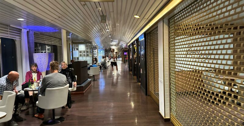 les restaurant du corsica ferries