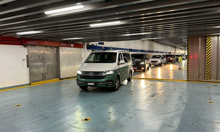 Parking dans le Corsica Ferries