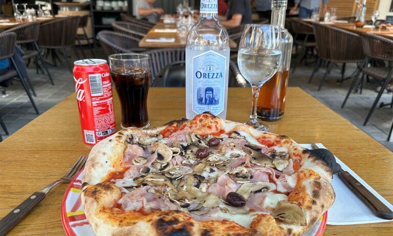 La Maison à Pizza, Saint-Florent