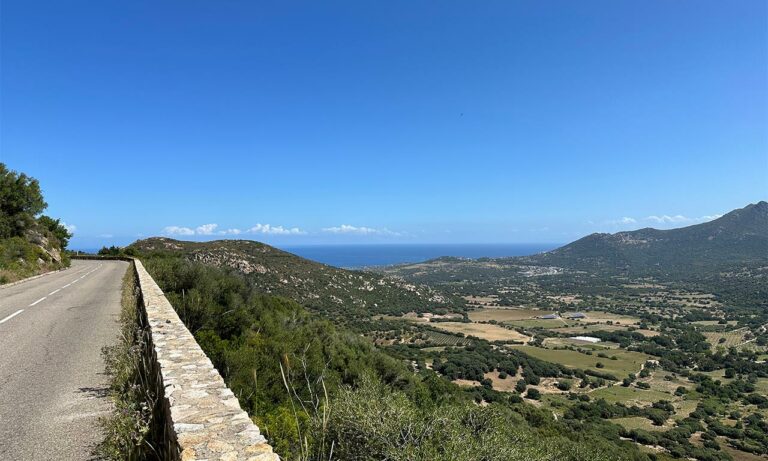 vue depuis le village Lavatogio, Corse