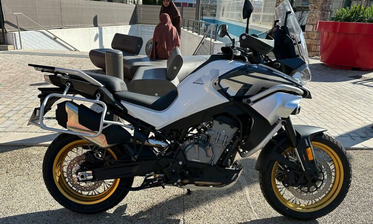 Essai CF Moto 800 MT Explore à Cannes