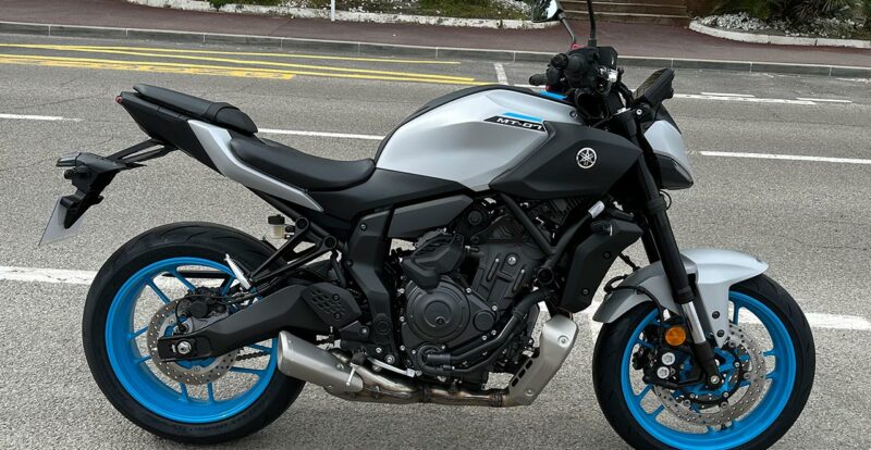 roadster A2 MT 07 Y-AMT 2025