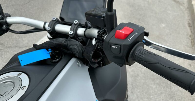 au guidon de la MT 07 Y-AMT