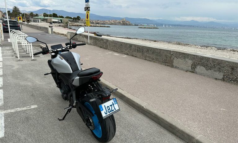 essai du MT 07 boîte auto par David Jazt