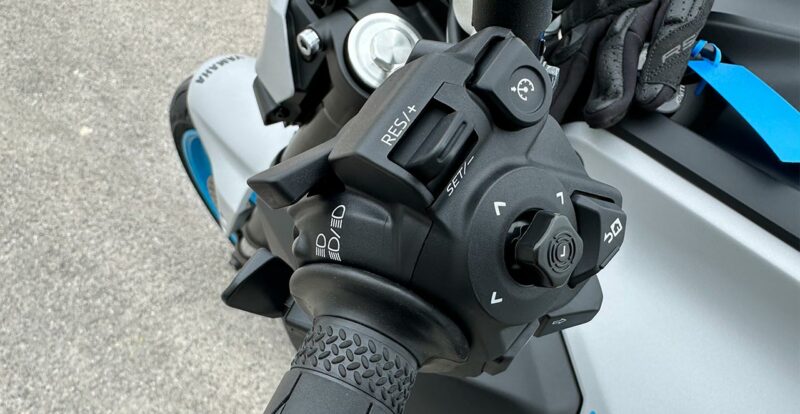 poignée gauche de la MT 07 Y-AMT