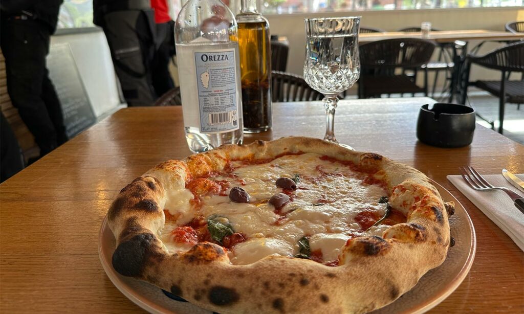 Pizza à Saint-Florent en Corse