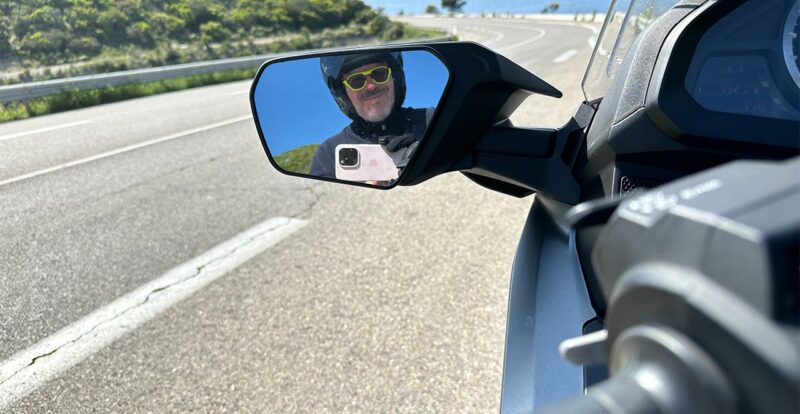 David Jazt en Corse avec sa Goldwing en pneu Michelin Road W GT