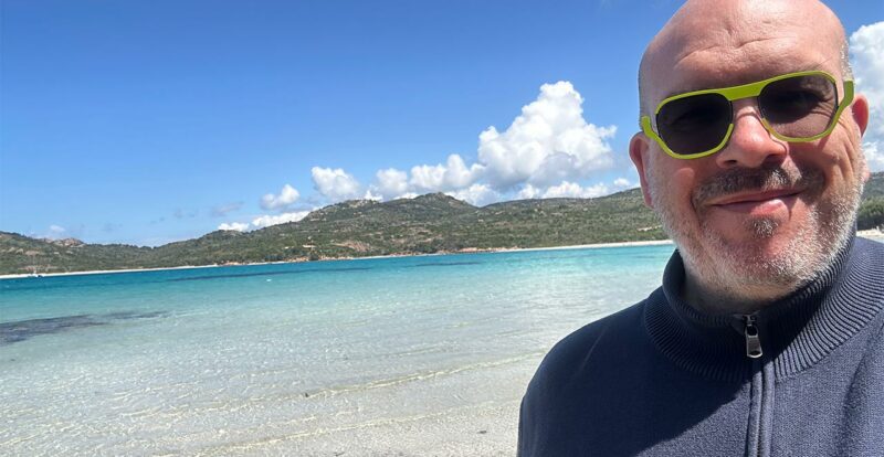 David Jazt sur la plage de Rondinara au sud de porto Vecchio en Corse