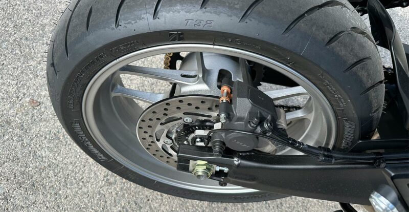 Bridgestone T32 sur le Tracer 9GT 2025