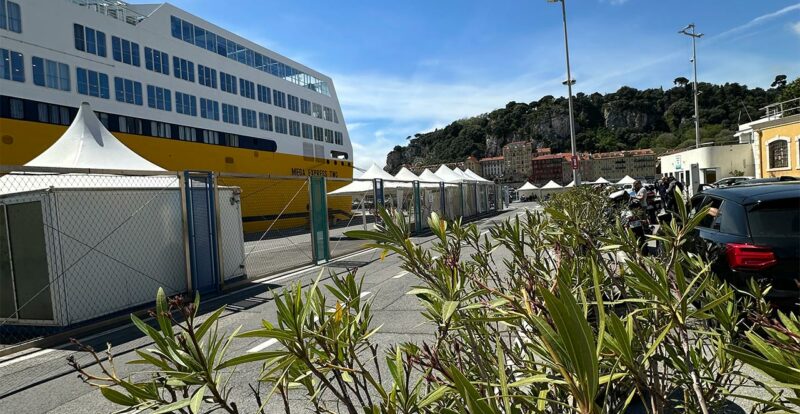 Se rendre en Corse à moto