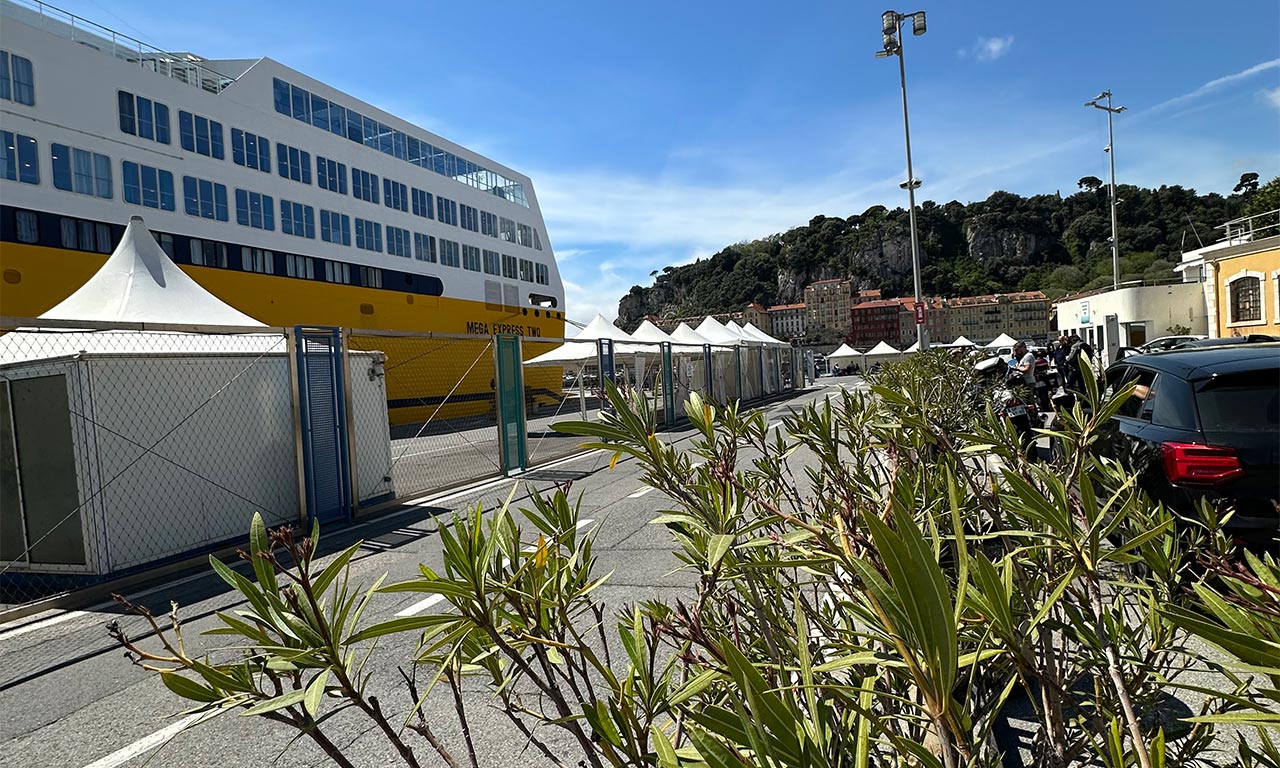 Se rendre en Corse à moto