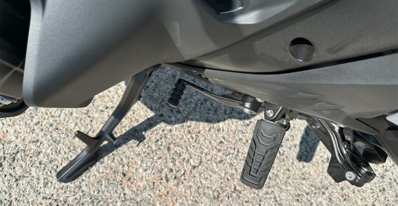 passage de vitesse automatique ou au pied sur le R1300RT