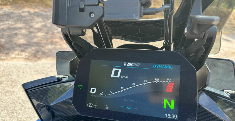 Tableau de bord du M1000XR