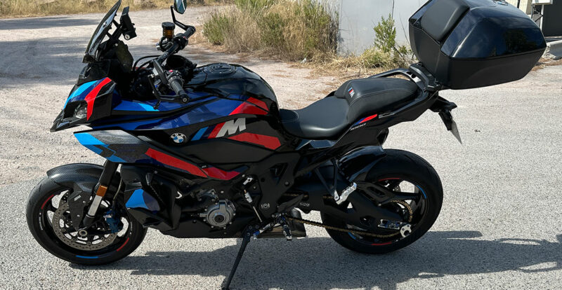 M 1000 XR et top Case BMW