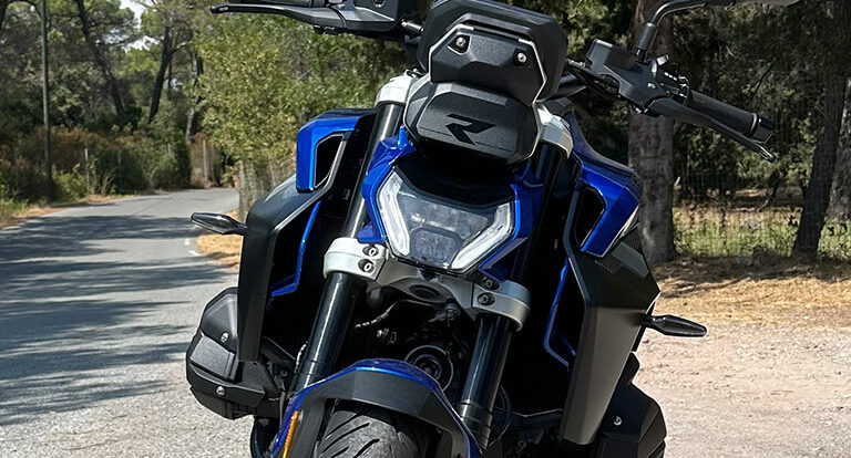 Nouvelle signature visuelle sur le R1300R