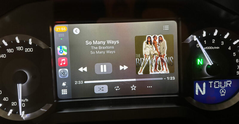Ecouter un titre dans Music sur le CarPlay