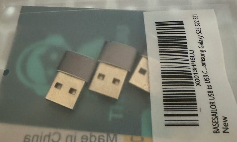 Adaptateur USB vers USB-C vendu par trois