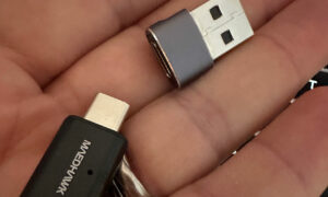 Installer CarPlay sur la Goldwing sans intercom sur le casque de moto