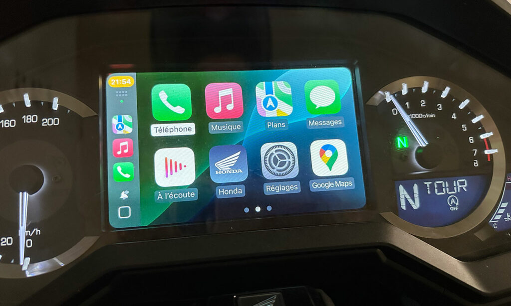 Apple CarPlay Goldwing sans intercom