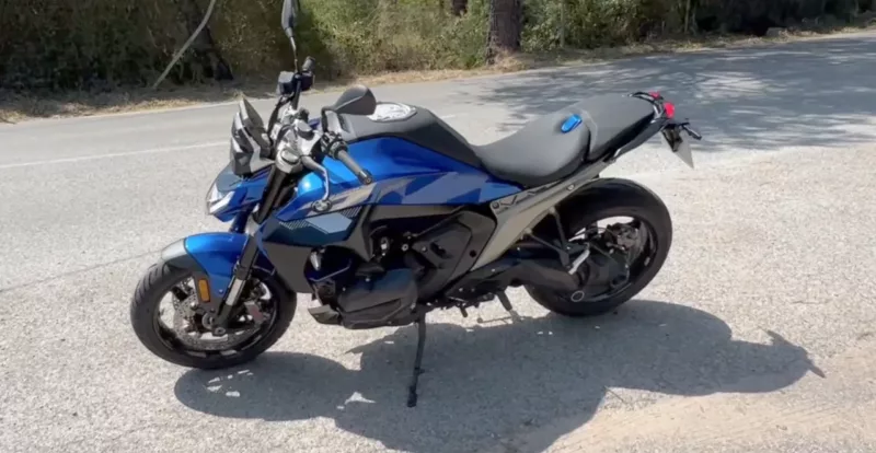 R1300R sans boîte ASA