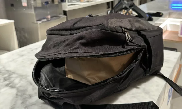 Terminé le top case : vive le sac à dos à moto