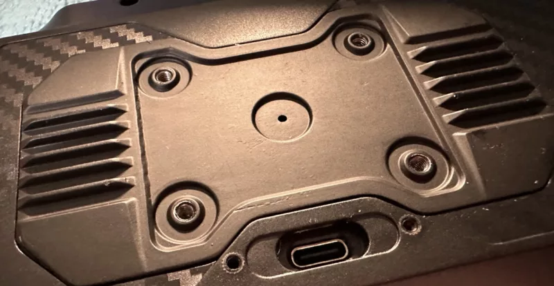 Support enlevé sur le Chigee AIO-6